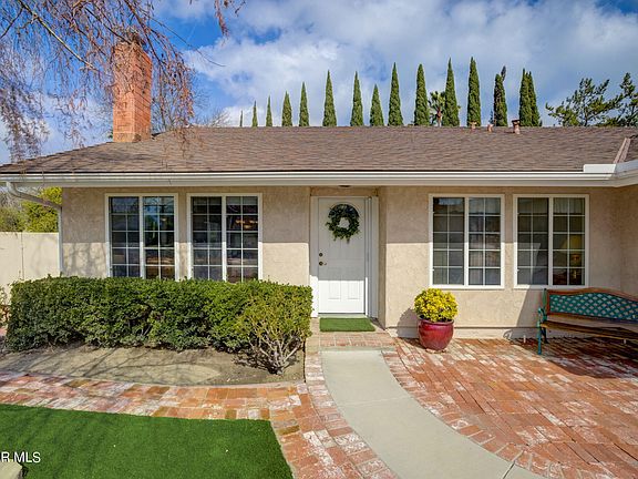 3rd image of 1293 Calle De Oro