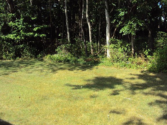 5th image of 1 Lenape Drive #B