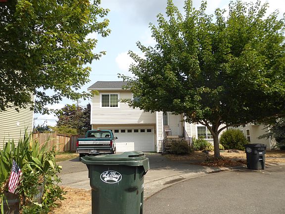 2nd image of 16330 Richmont Ct SE