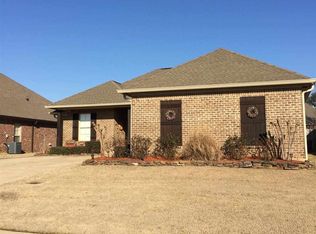 909 Starboard Ct, Brandon, MS 39047
