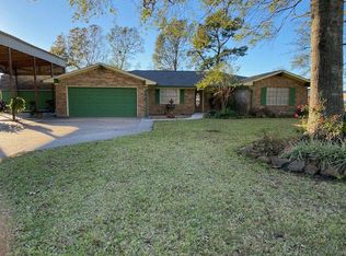 250 Suncrest Dr, Orange, TX 77630