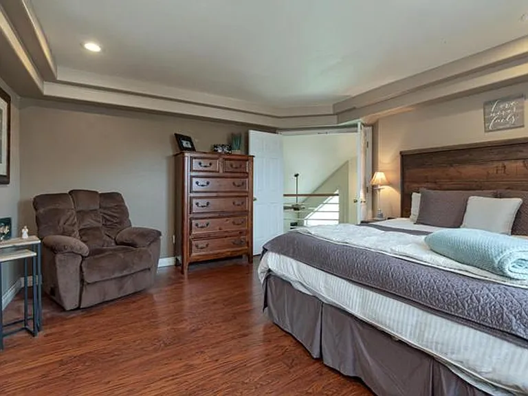 1480 Cresthaven Dr — Photo 8