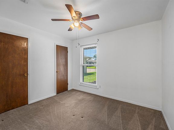 5th image of 4511 Connorvale Rd