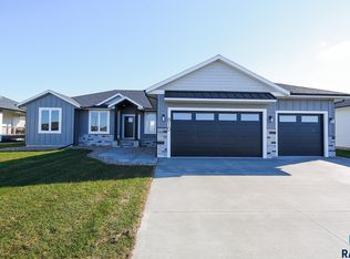 810 S James Ave, Tea, SD 57064