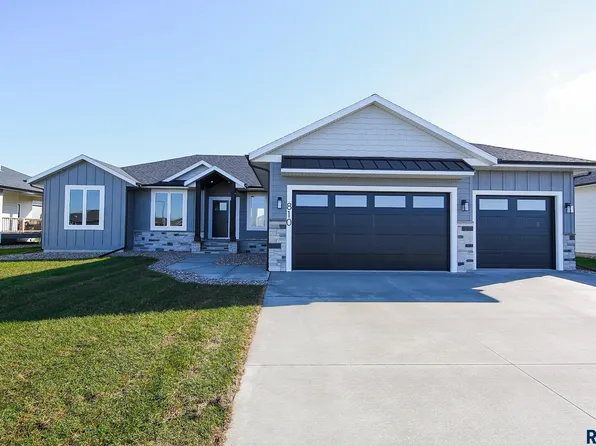 810 S James Ave, Tea, SD 57064
