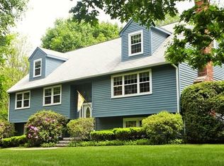 7 Stacey Rd, Norfolk, MA 02056