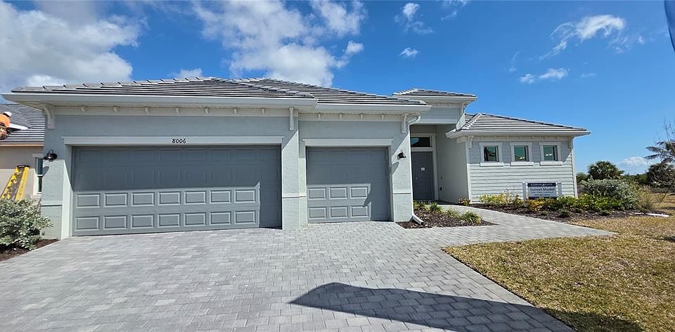 1st image of 8006 Lakes Edge Ln