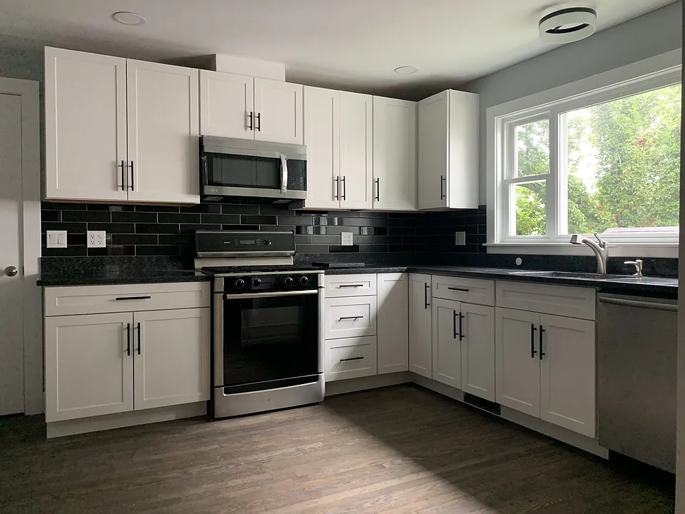 2 Rockview Ave #1