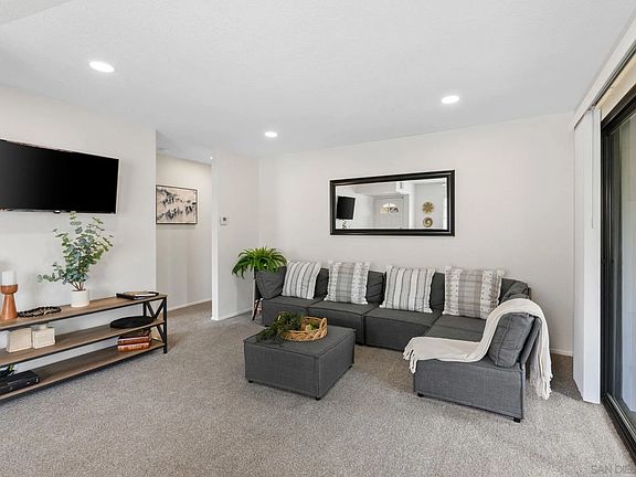 4th image of 13175 Wimberly Sq Unit 296