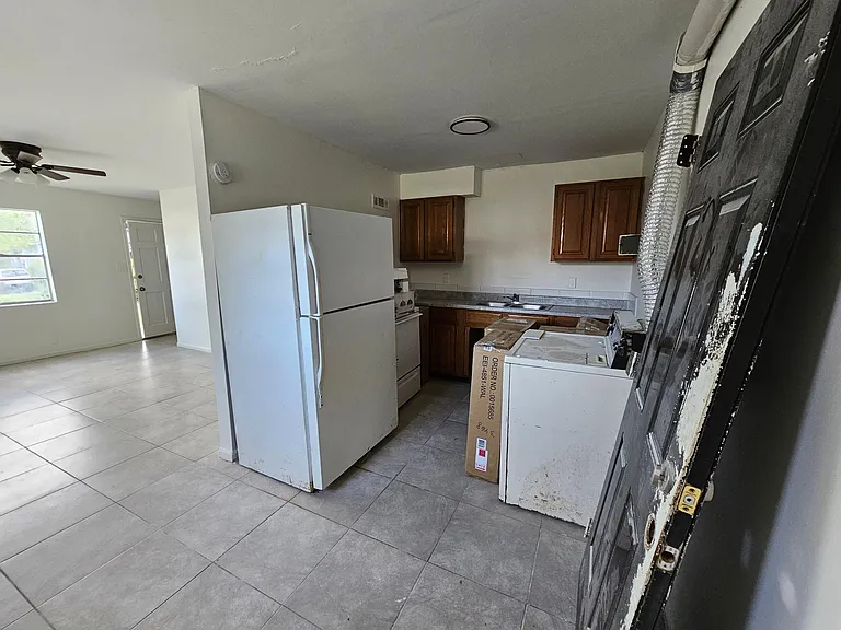 1830 3rd Ave #2 — Photo 4
