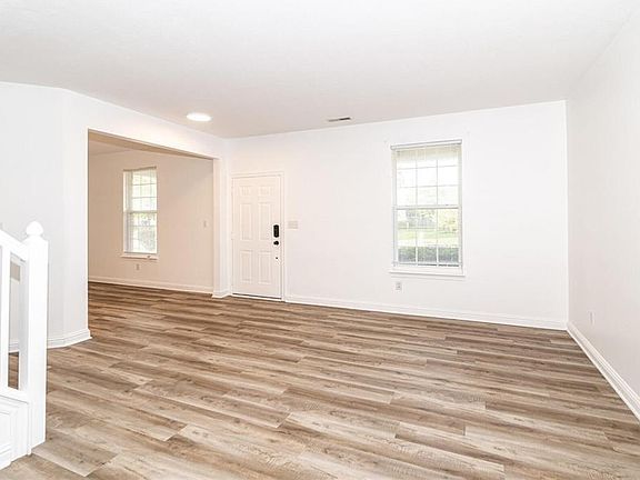 2nd image of 11123 Bear Hollow Dr
