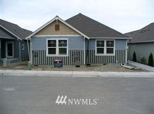 1355 SW Windsor Dr #82, Oak Harbor, WA 98277