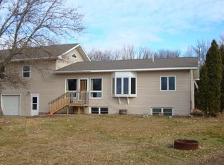 7850 N Washington St, Grand Forks, ND 58203