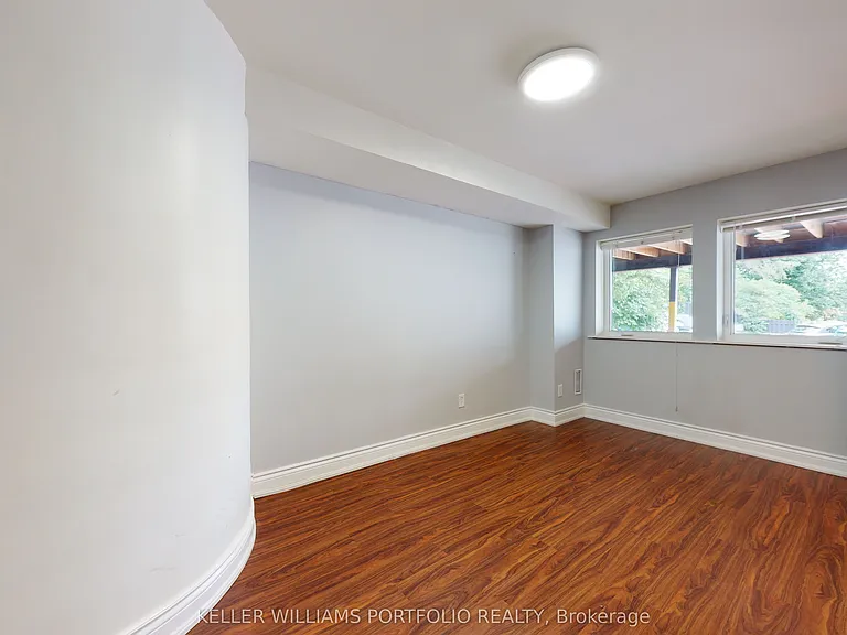 546 Eglinton Ave E #5 — Photo 29