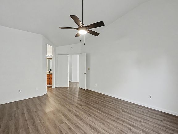 5th image of 1715 E Vine Court