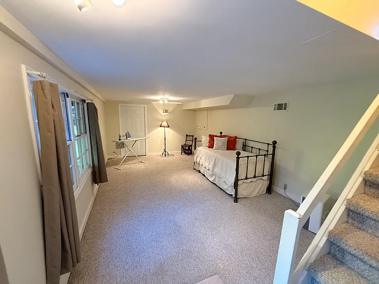 475 Saw Mill Rd — Photo 24