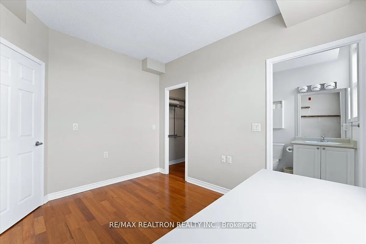 2 bed, $2,850 — Photo 3