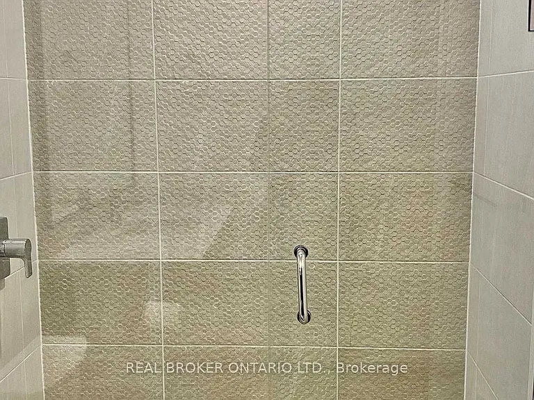 1575 Lakeshore Rd W #335 — Photo 8