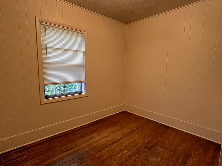51 Middlesex Rd — Photo 17