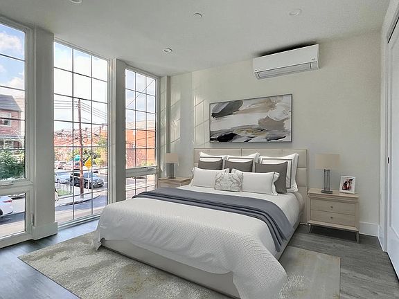 3rd image of 2531 27th St #3F