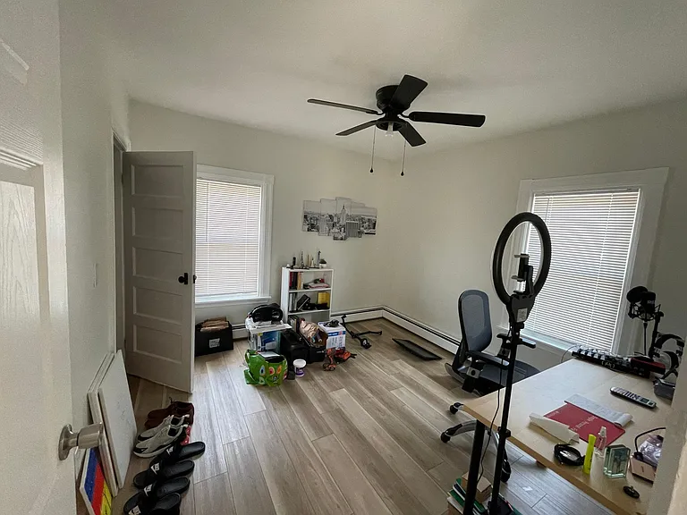 Fairview Ave — Photo 9