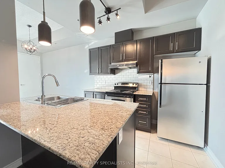 1421 Costigan Rd #608 — Photo 3