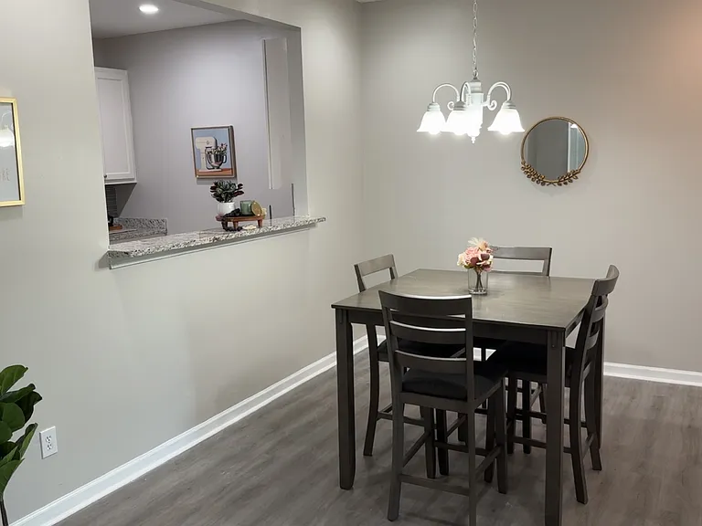8662 Thomas Rd — Photo 5