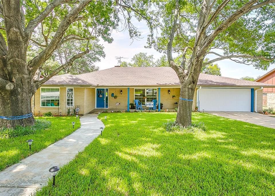 1st image of 5812 Diamond Oaks Dr S