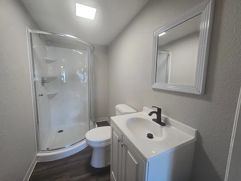 400 Santa Fe Dr #13 — Photo 9