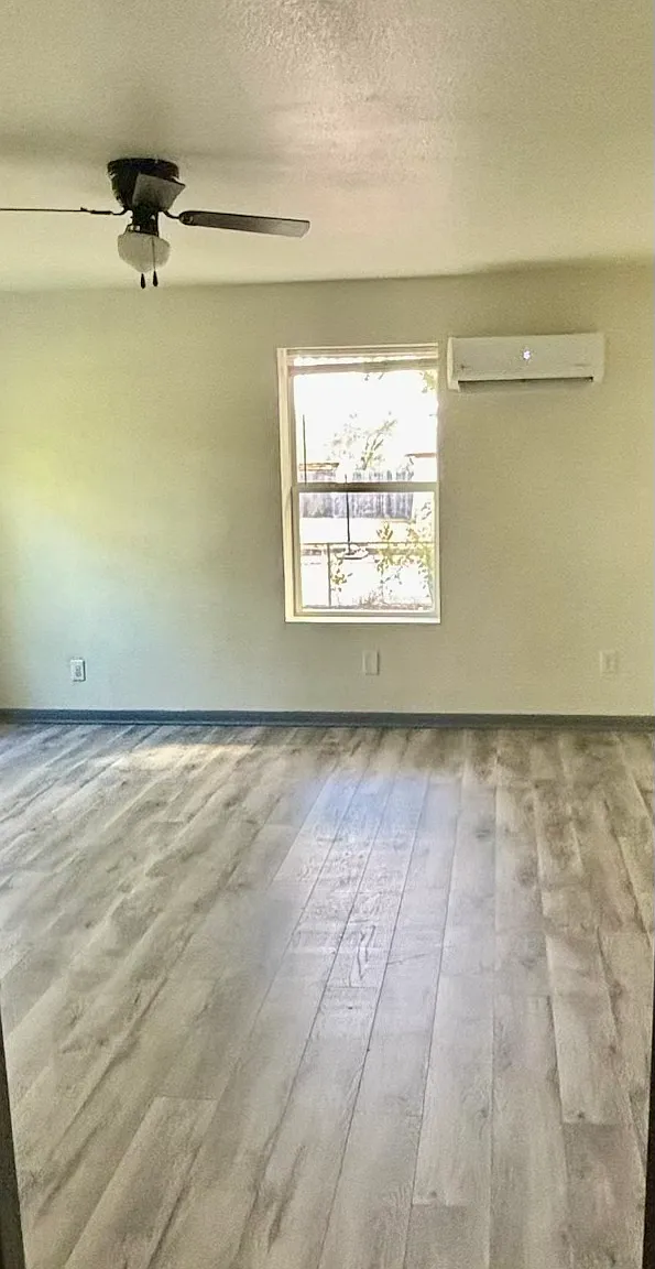 601 Avondale Ave — Photo 4