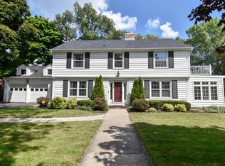 306 S Vincennes Cir, Racine, WI 53402