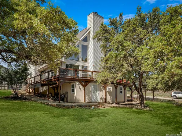 471 Edge Hill, Canyon Lake, TX 78133