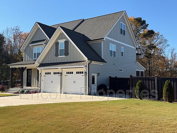 3rd image of 162 Prince Place Dr