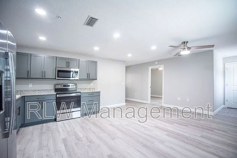1 bed, 1.0 bath, 668 sqft, $1,250 — Photo 2