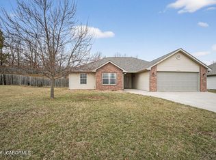 4905 Sandstone Dr, Columbia, MO 65202