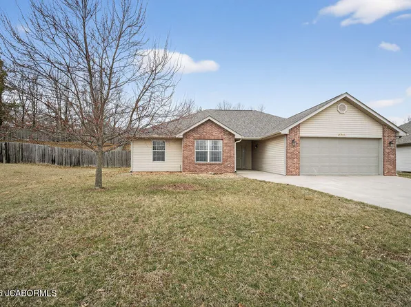 4905 Sandstone Dr, Columbia, MO 65202