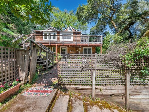 87-89 Aztec Ave, Forest Knolls, CA 94933