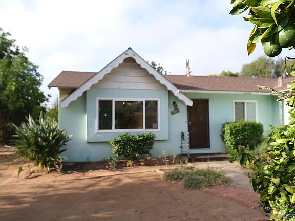 3rd image of 1101 Cresthill Pl