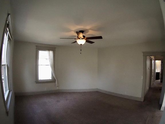 3rd image of 3928 Floral Ave