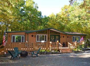 125 Tanager Rd, Lackawaxen, PA 18435