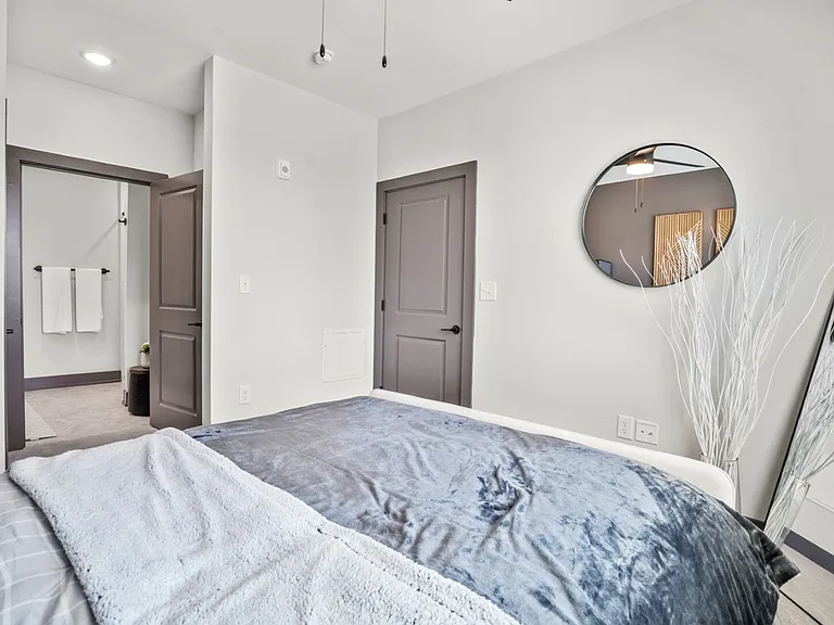 555 Boulevard