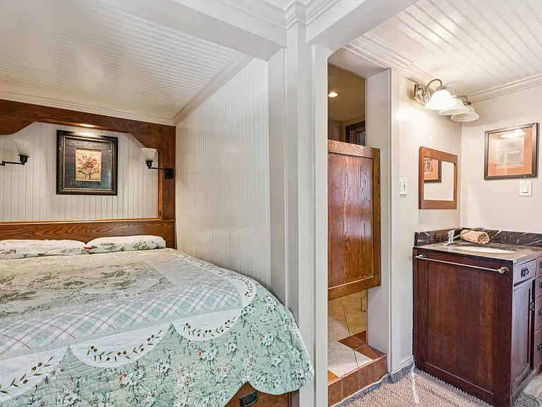 28997 Palisades Dr — Photo 11