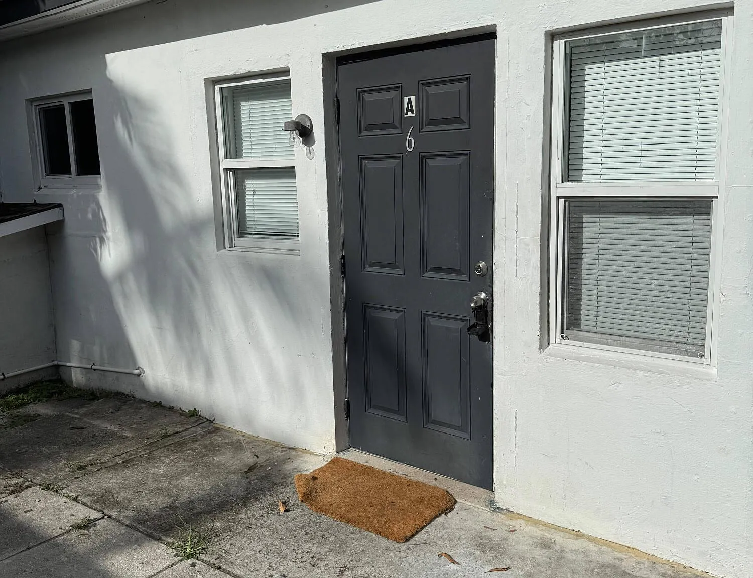2 bed, 1.0 bath, 4314 sqft, $1,700 — Photo 1