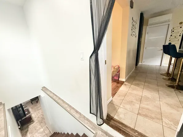 69 Humphrey Avenue image 27 of 41