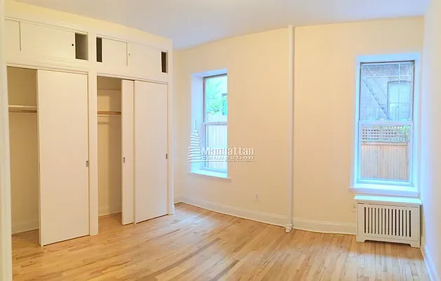 Rented by Manhattan Connection | media 4
