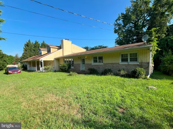 1814 Parkside Dr, Pasadena, MD 21122