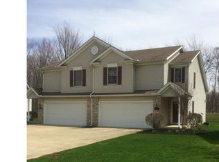 9076 Arden Dr #20, Mentor, OH 44060