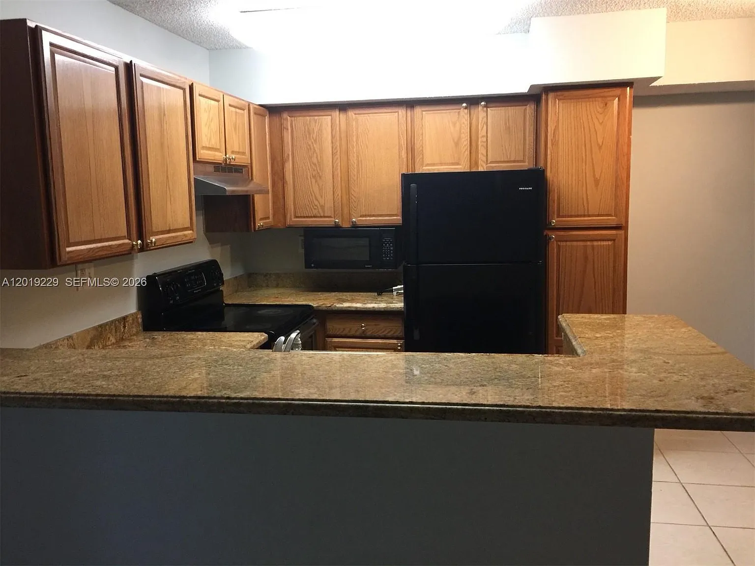 Coco Parc Condo — Photo 2