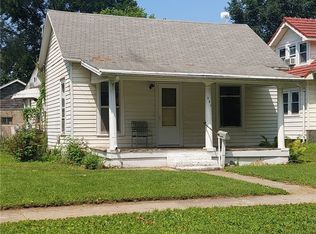 324 3rd St, West Des Moines, IA 50265