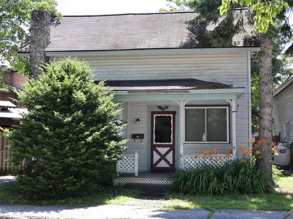 11 First Street, Barre City, VT 05641